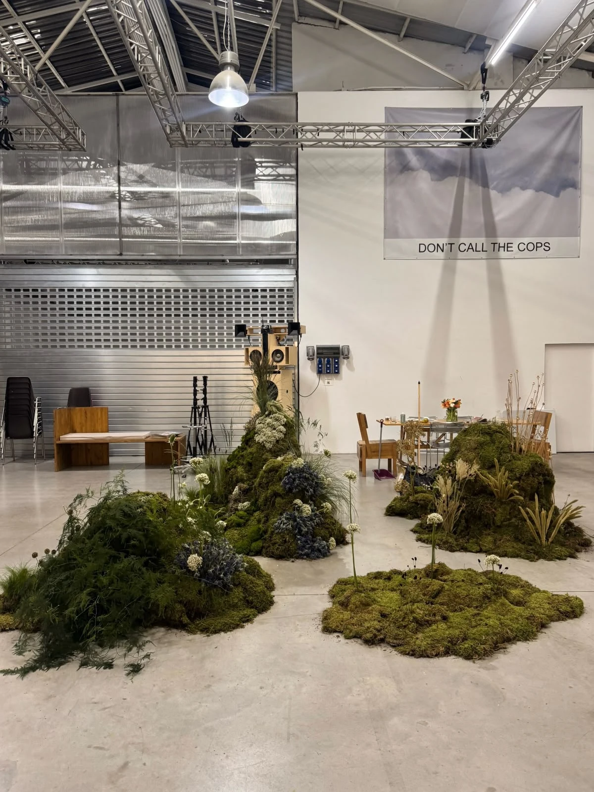 Composición botánica de Follagh Studio para Satorisan